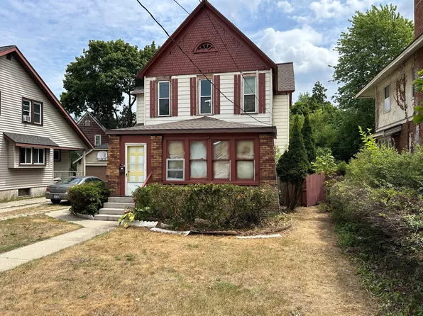 1928 Madison Ave SE, Grand Rapids, MI 49507