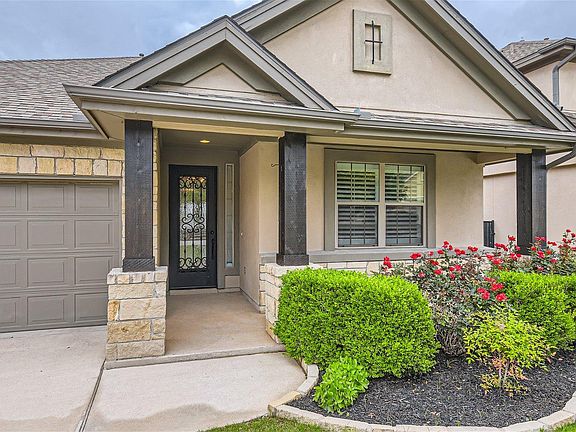 Exterior Front Entry