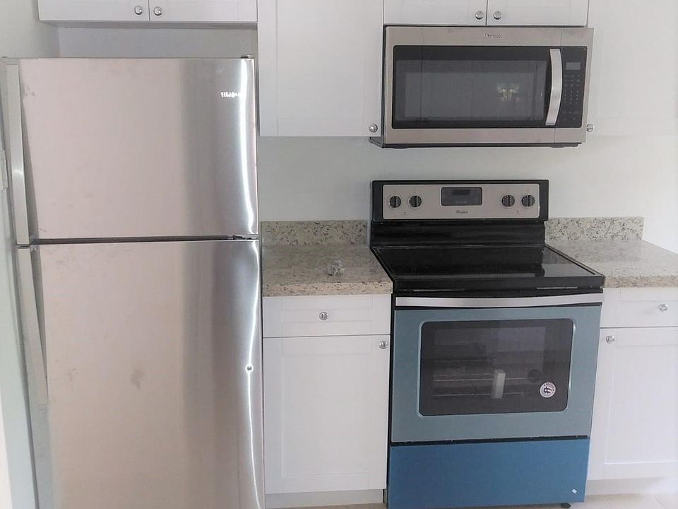 1st image of 1425 NE 56th St APT 6