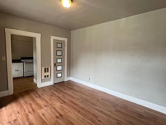 3rd image of 93754 Newport Ln #11