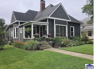 828 Blackman St, Clinton, IN 47842