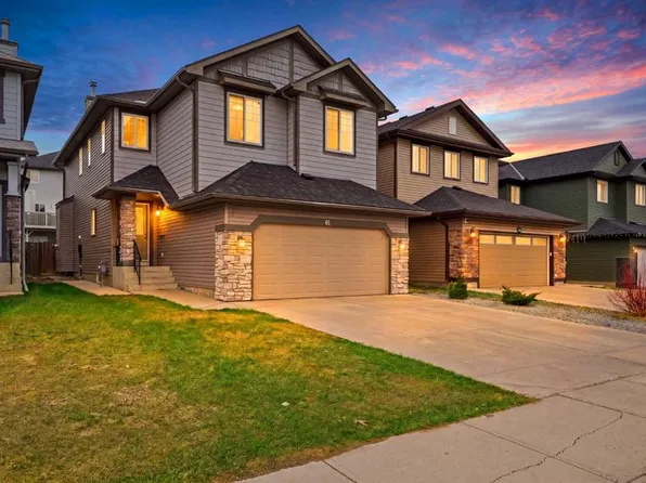 61 W Saddleland Dr NE, Calgary, AB T3J 5J3