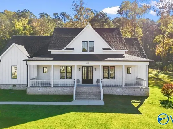200 Spring Creek Cv, Guntersville, AL 35976