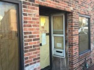 918 N 2nd St, Saint Charles, MO 63301