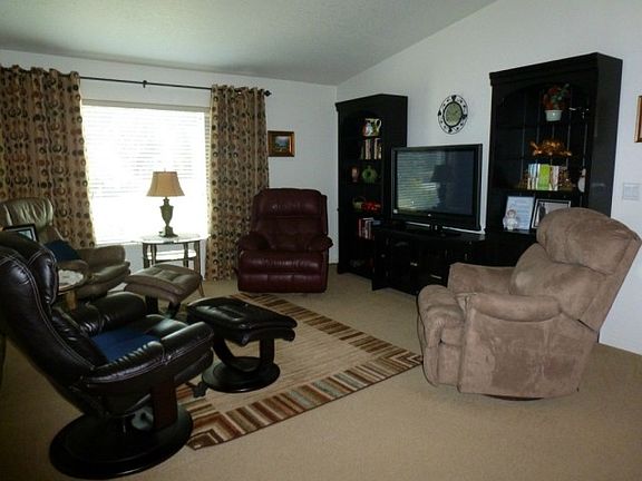 2nd image of 17621 18th Avenue Ct E #92