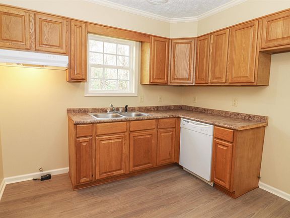 5th image of 1150 Westmoreland St