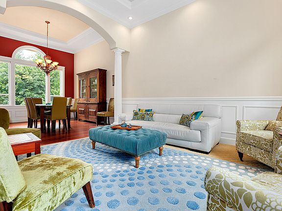 Formal living