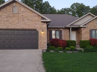 2922 Burgundy St, Lebanon, MO 65536