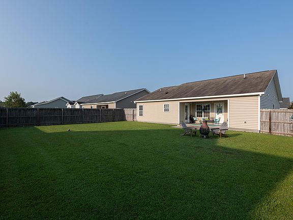 2nd image of 501 Abington Court