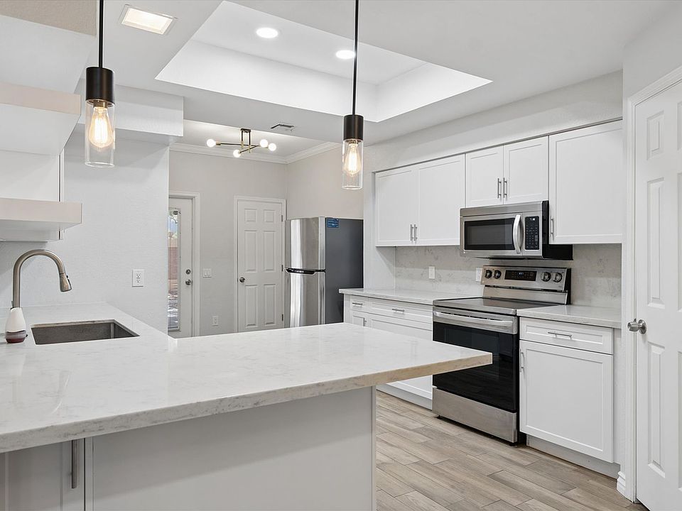 1st image of 101 N 7th St Unit 102