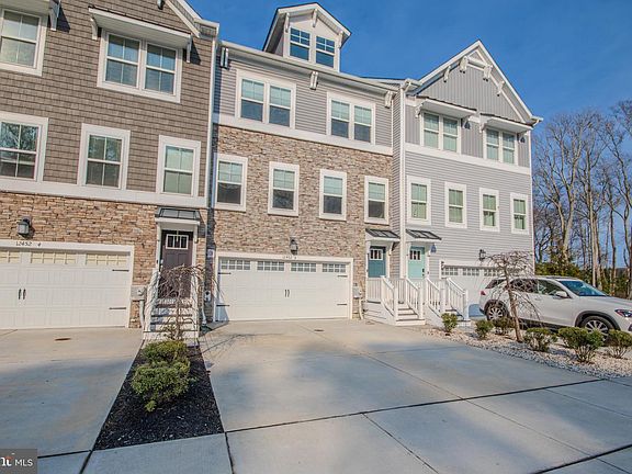 2nd image of 12452 Sea Oaks Ln Unit 5