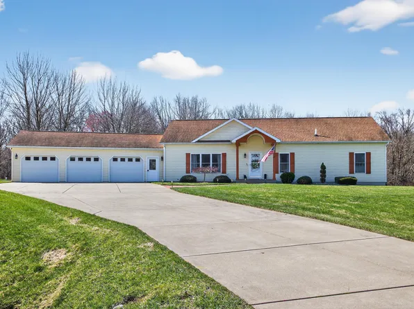 12201 Dylan Ln, Parma, MI 49269