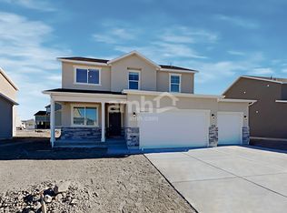 332 N Gibbons Ln, Lehi, UT 84043