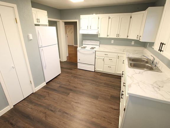2nd image of 802 6th Ave N APT 5