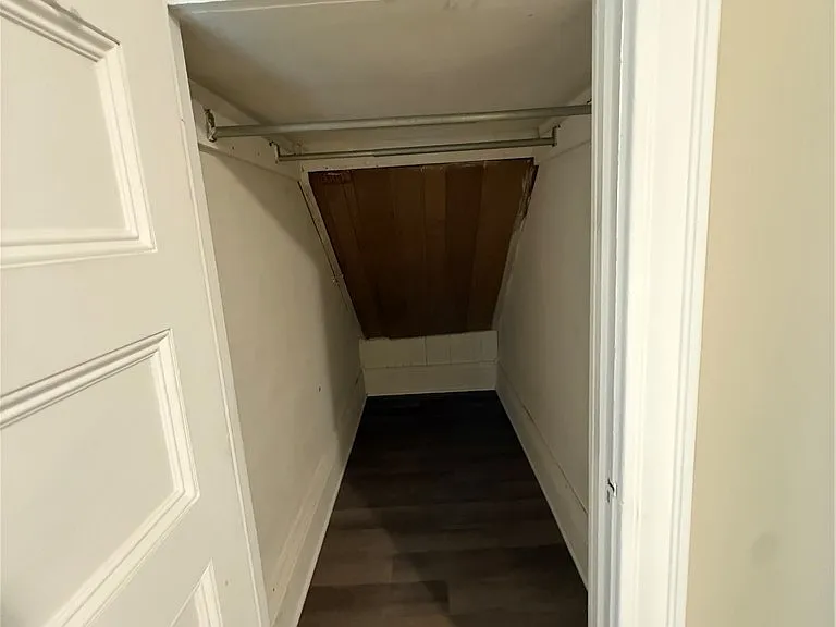 416 Danforth St #1F — Photo 10