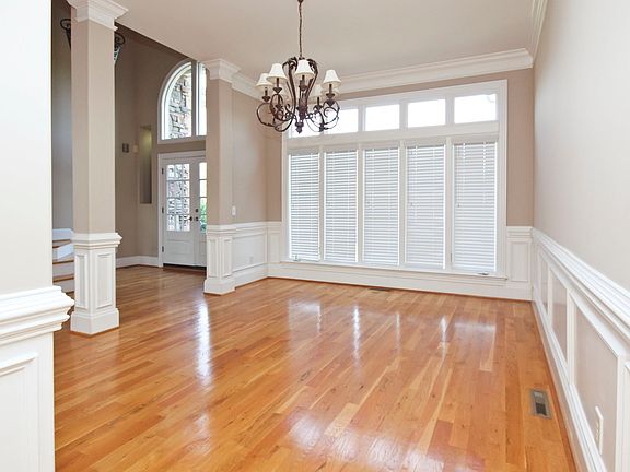 4th image of 7595 Trebbiano Dr