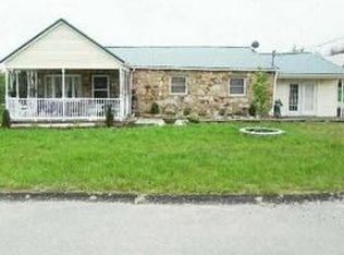 475 Armory Dr, Olive Hill, KY 41164