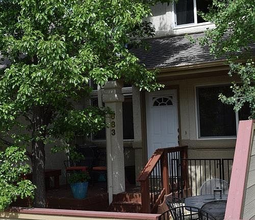 Private and quiet unit at the far east of complex