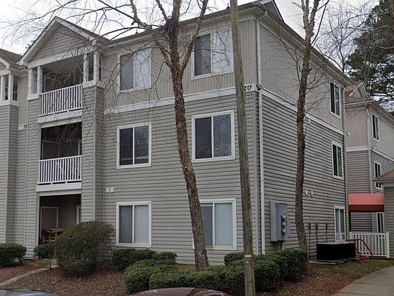 2nd image of 1420 Collegiate Cir APT 104