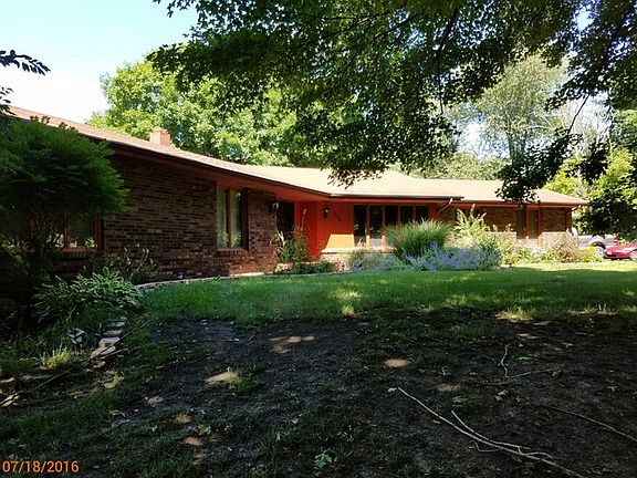 4th image of 8876 Carradale Dr
