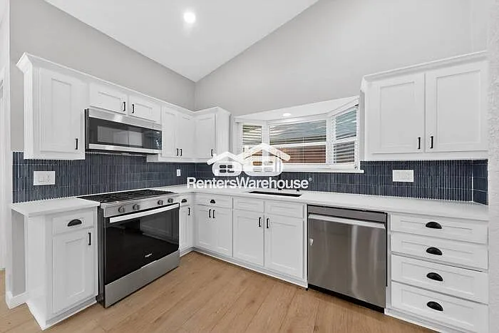 803 Sandy Creek Dr — Photo 11