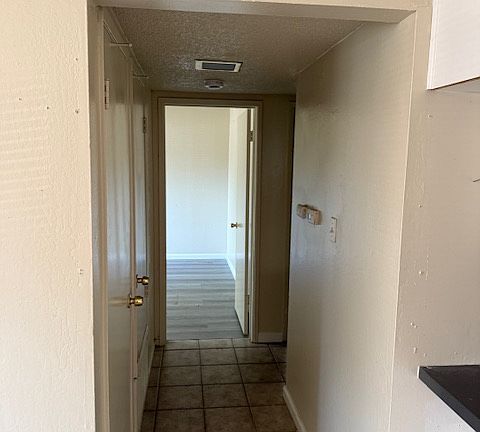5th image of 5607 42nd St APT 1