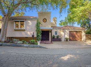 11437 Decente Dr, Studio City, CA 91604