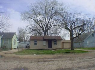 2930 Collins St, Rockford, IL 61109