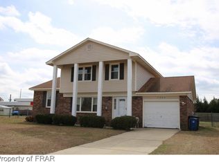 7882 Adrian Dr, Fayetteville, NC 28314