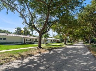 716 Santurce Ave, Coral Gables, FL 33143