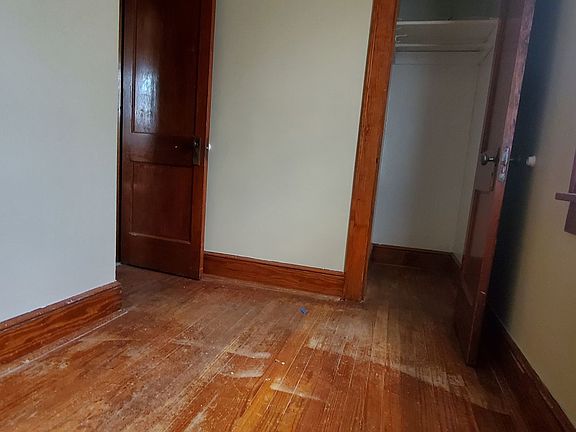 5th image of 106 W College Ave