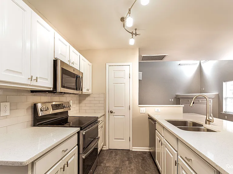 12 Grosbeak Ln — Photo 2