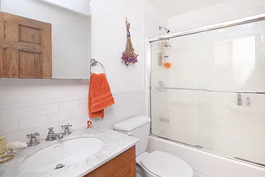 Sold by aptsandlofts.com