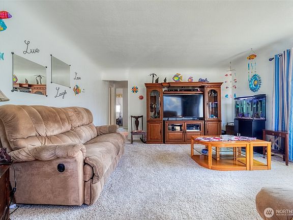 3rd image of 29 W Morton Street