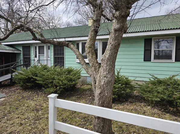 1920 Hale Ave, Chesterton, IN 46304