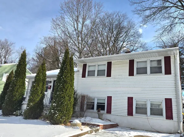 1037 Wagoner Dr, Wilmington, DE 19805