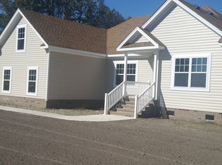 252 NW Backwoods Rd, Moyock, NC 27958