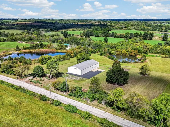 4004 E 203rd St, Belton, MO 64012