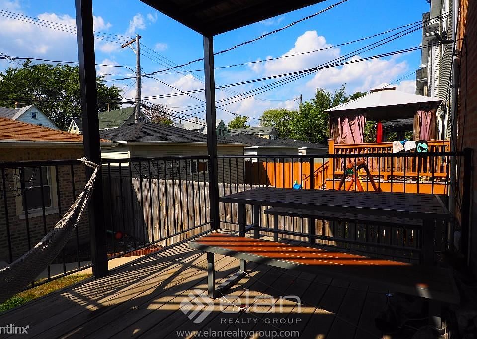 1st image of 4030 N Sacramento Ave #1