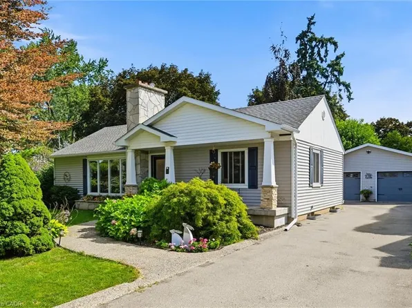 6 Kerman Ave, Grimsby, ON L3M 3W4