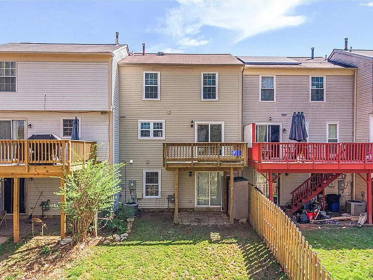17641 Longview Ln — Photo 21