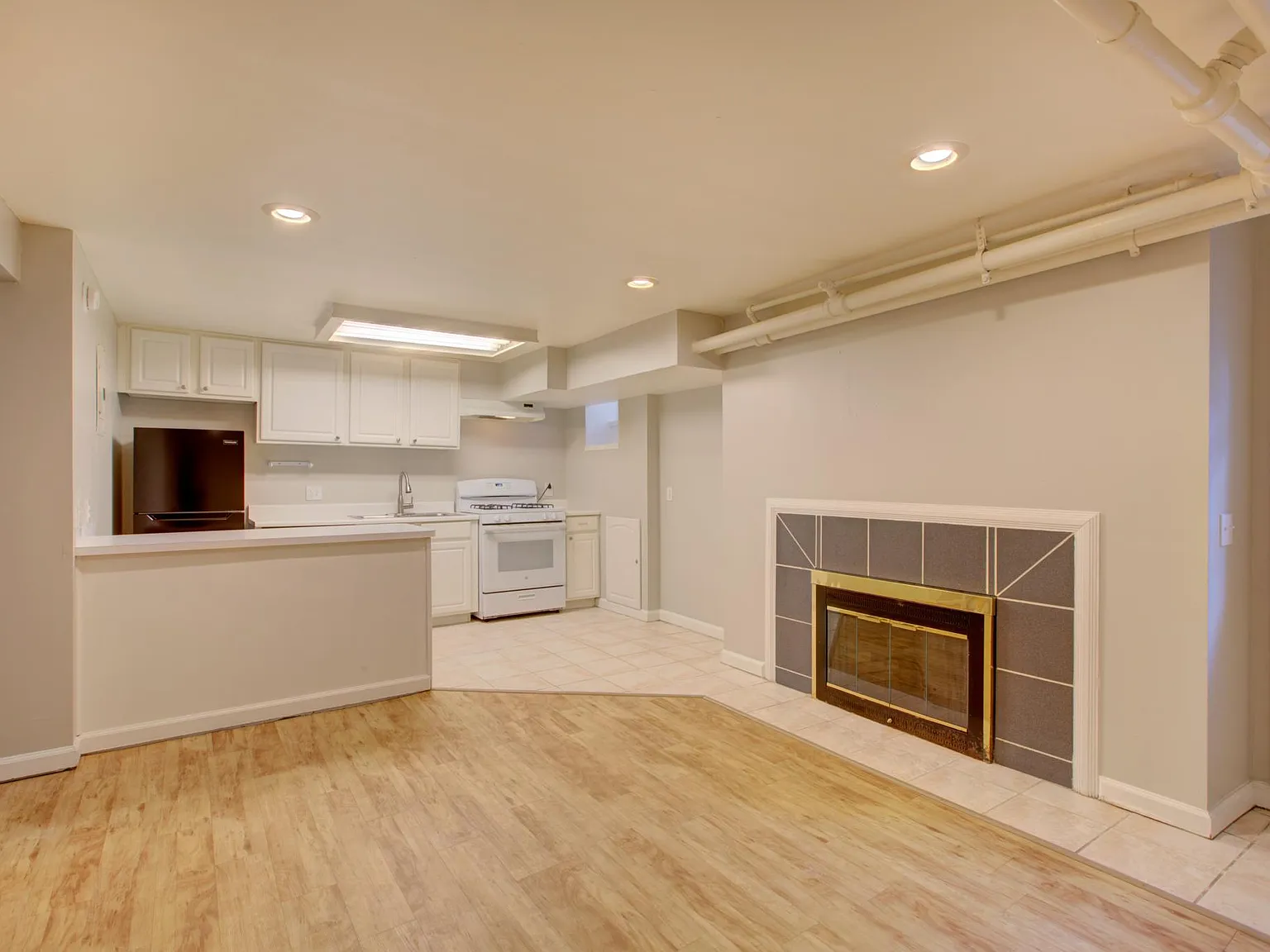 1 bed, 550 sqft, $950 — Photo 4