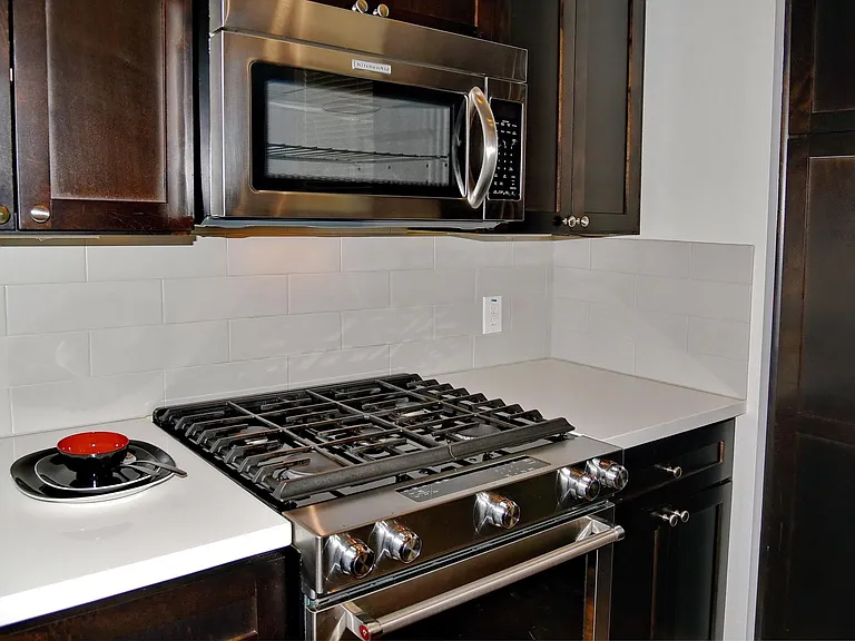 2211 Chenevert St #A — Photo 6