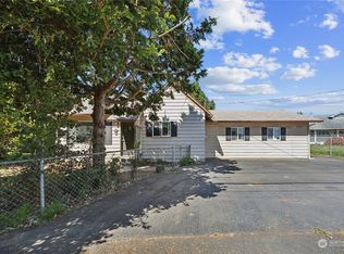 2409 46th Ave, Longview, WA 98632