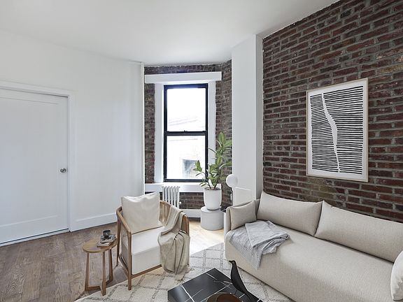 3rd image of 329 E 6th St APT 15