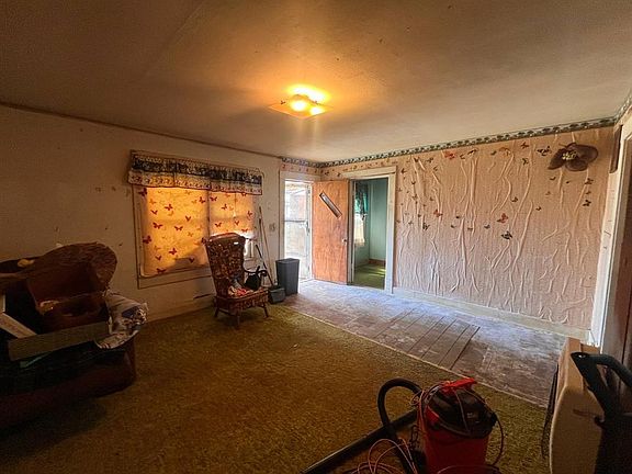 5th image of 1243 Maple St