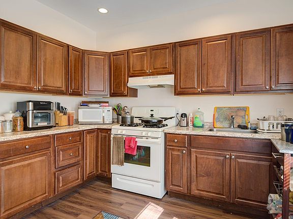 4th image of 20 Lincoln Pl Floor 1