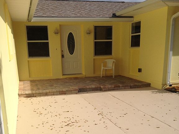 3rd image of 1312 Killian St