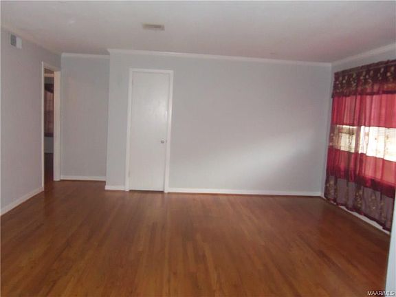 3rd image of 510 Capitol Parkway Ct