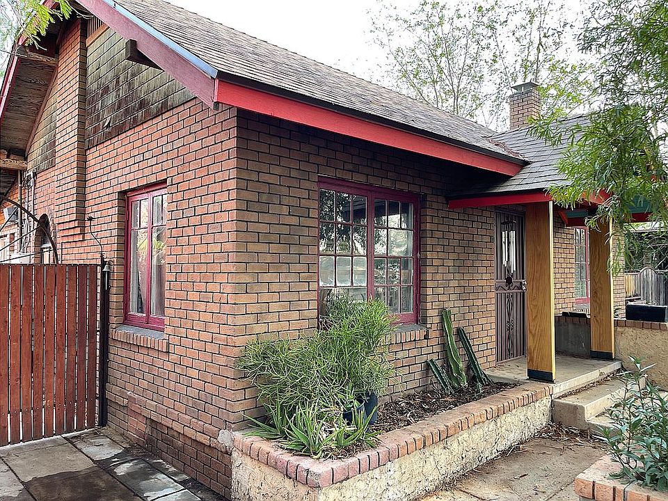 2nd image of 1315 E McKinley St